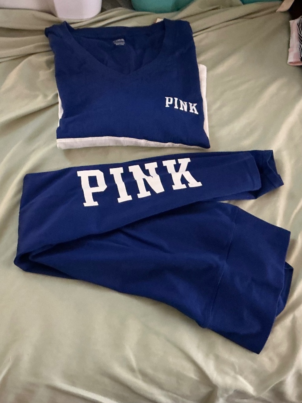 Victoria’s Secret PINK Seamless Leggings and Baggy T-shirt